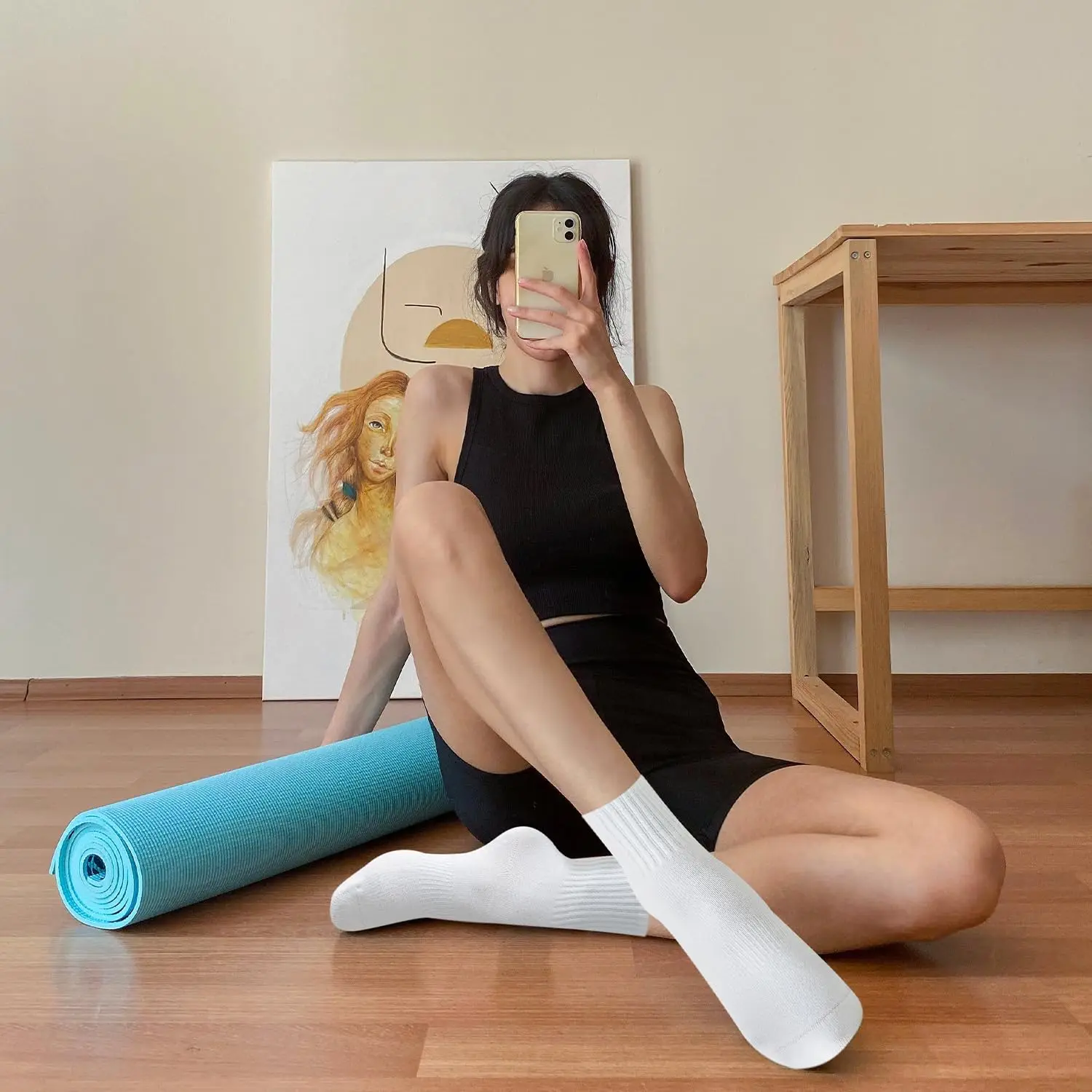 4 pairs of women's yoga socks, - Yoga & Fitness Classes By Niharika Zirakpur Reviews 评论和价格
